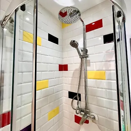 New Center Of 100m By Beaches 아파트